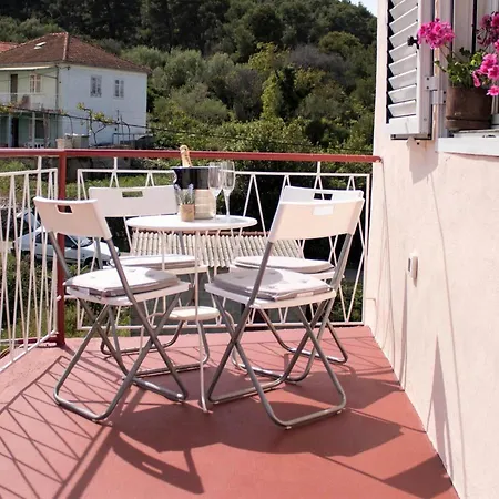 Appartamento By The Sea Lukoran